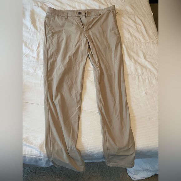 Lululemon commission pants. 34 waist, 32 length - Picture 3 of 5